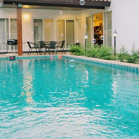 The Beach Pool Villa Паттайя Экстерьер фото