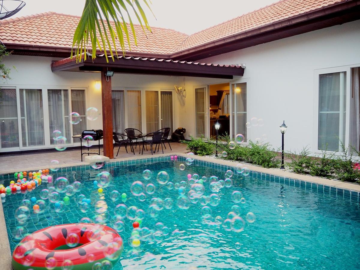 The Beach Pool Villa Паттайя Экстерьер фото